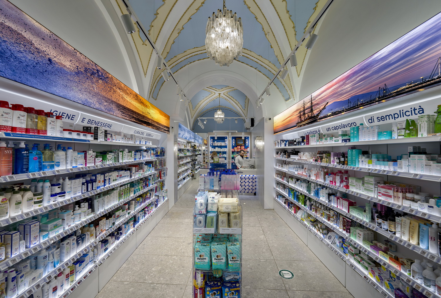 ristrutturazione farmacia Farmacia dell'Orologio Campania